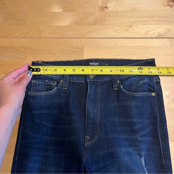 HUDSON Barbara Super Skinny Dark Wash Distressed Jeans Size 27 - Picture 8 of 10